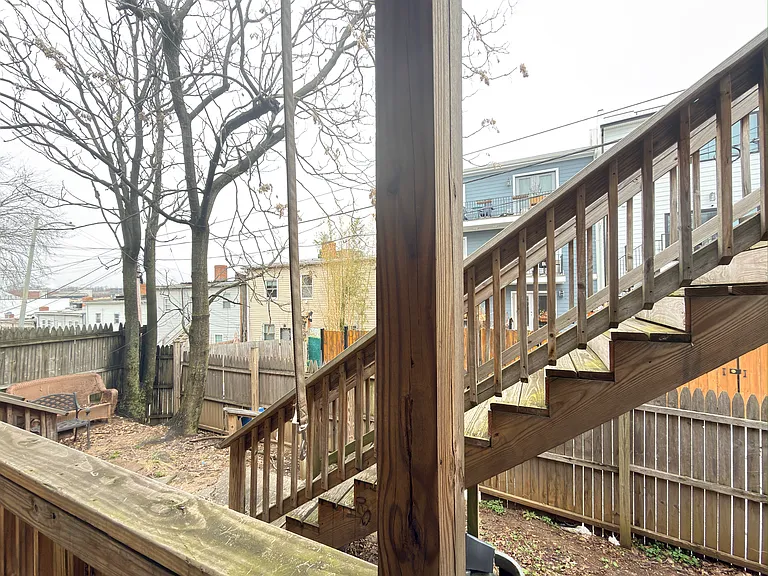 1246 Queen St NE #2 — Photo 27