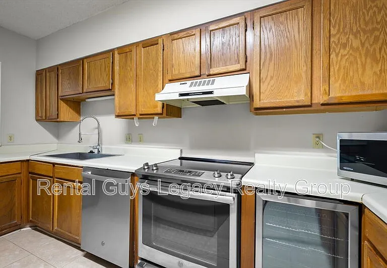 601 1st St S #2H — Photo 9