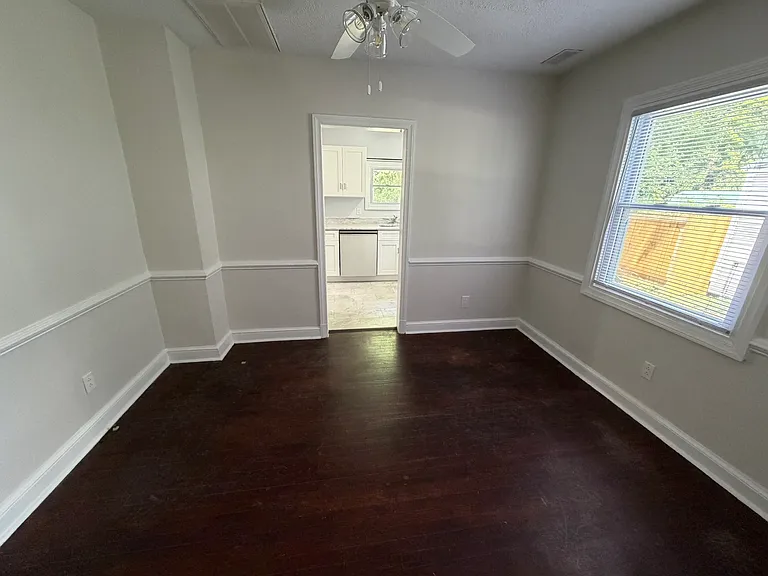 1413 Overlook St — Photo 15