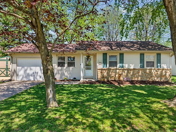 5th image of 425 Skaggs Ct