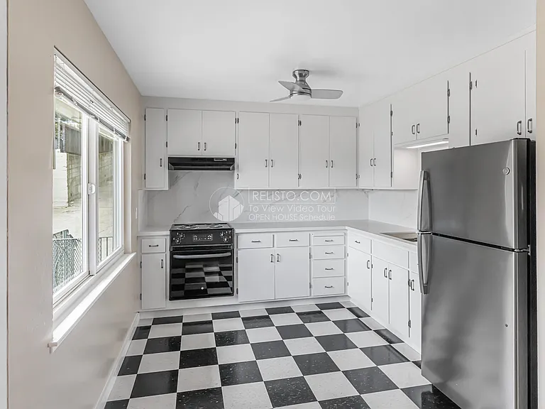 331 Campbell Ave #3 — Photo 5