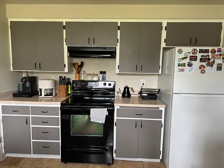 2210 Howard Ave #A — Photo 11