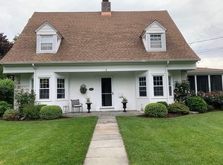 104 Pearsall Pl, Bridgeport, CT 06605