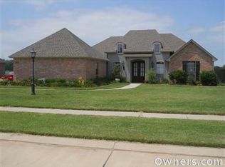 111 Magnolia Chase Dr, Benton, LA 71006