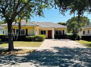612 NW 17th Ave, Pompano Beach, FL 33069
