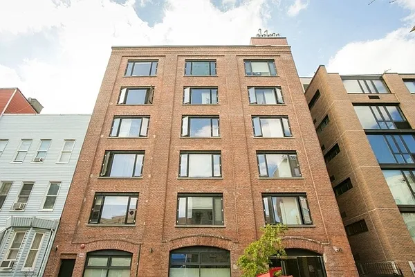 Rented by MNS | media 27