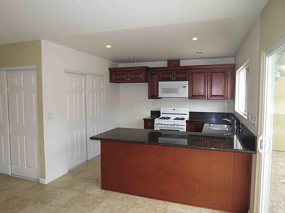 2nd image of 3010 Wardlow Ave
