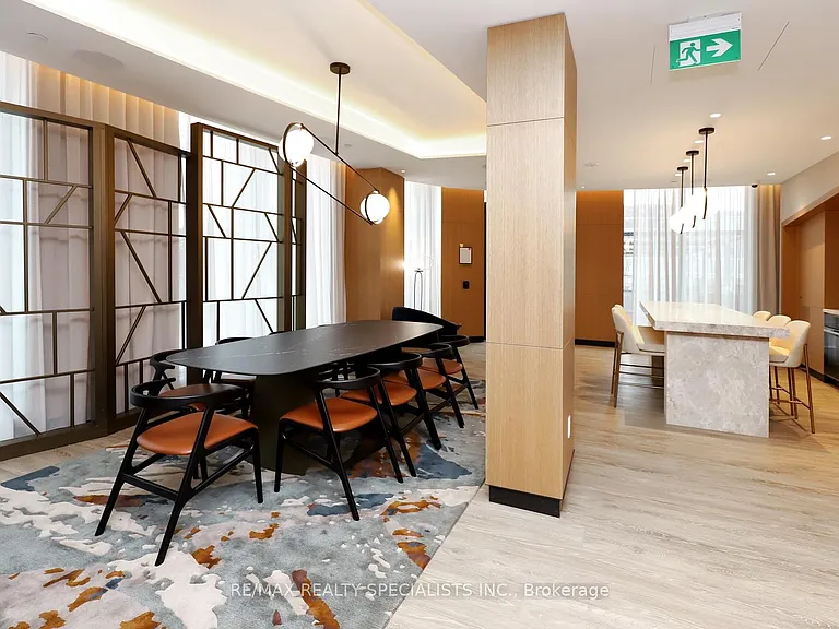 25 Cordova Ave #511 — Photo 36