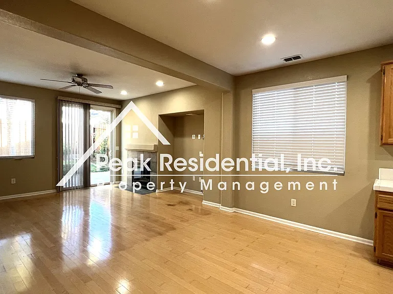 9409 Trolio Way — Photo 8