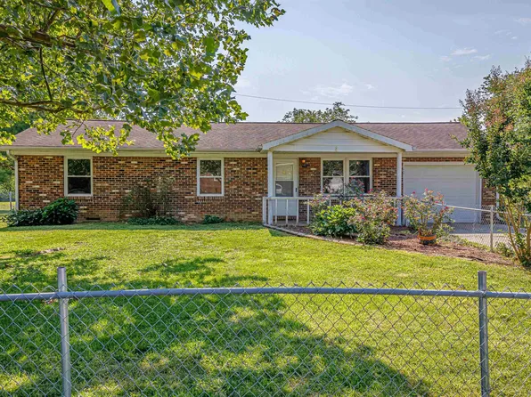 1305 Edgewood Dr, Boonville, IN 47601