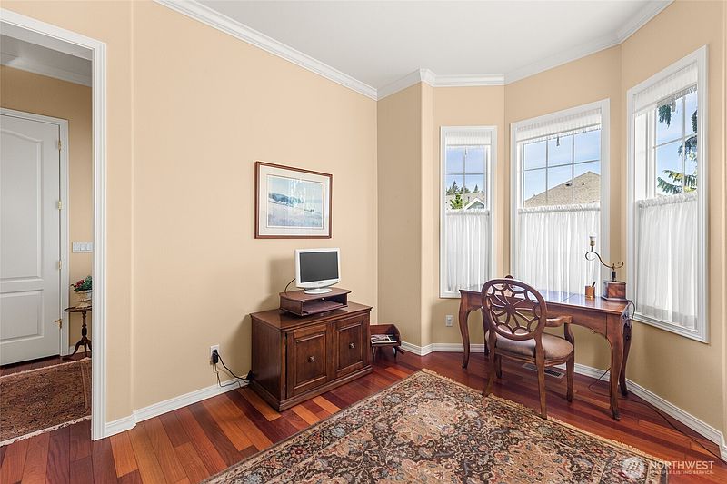 5th image of 23001 NE 127th Way