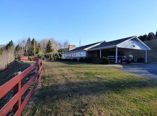 450 Flatridge Rd, Troutdale, VA 24378