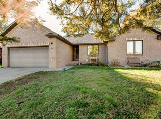 1036 W Cypress St, Springfield, MO 65807