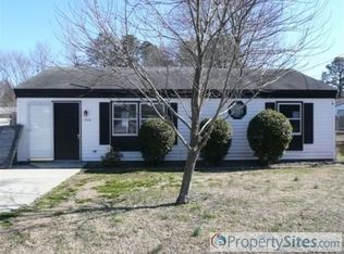 526 Reddick Rd, Newport News, VA 23608