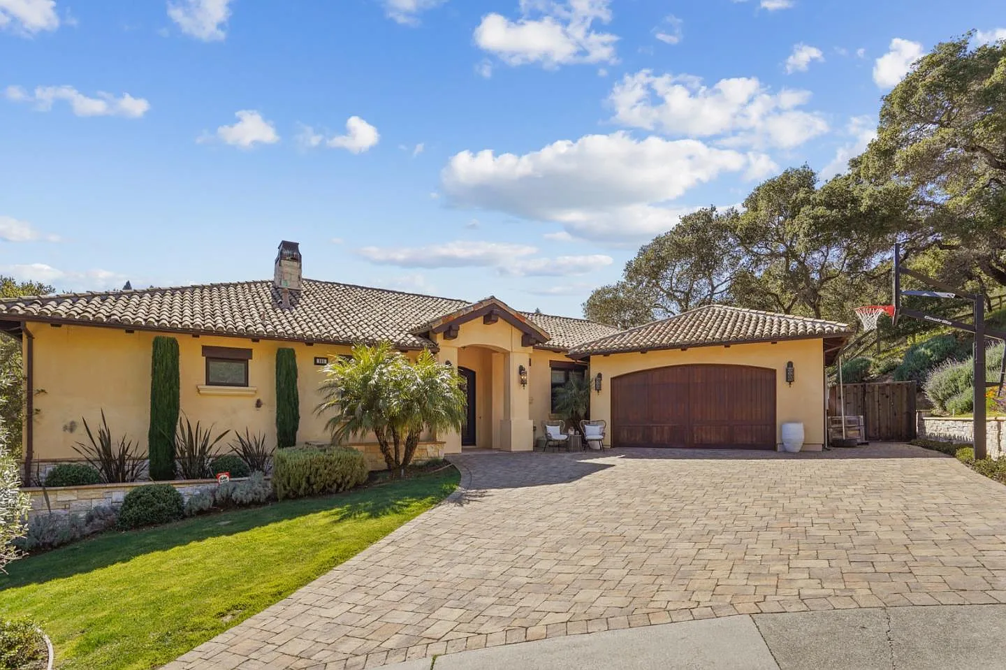 905 La Senda Rd photo 1