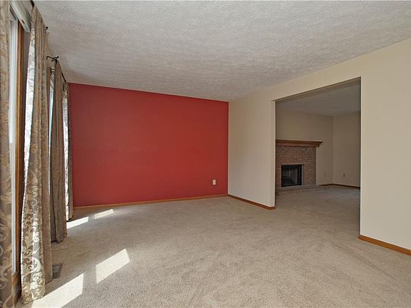 5th image of 2113 Parkview Dr