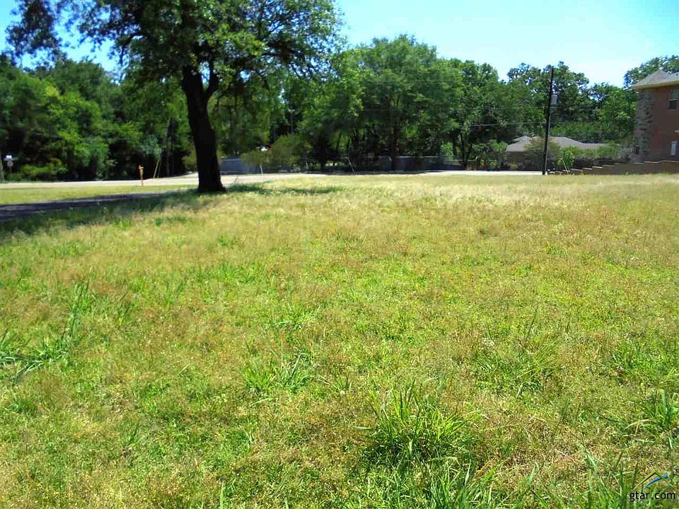 1st image of 908 Holly Hill Ln