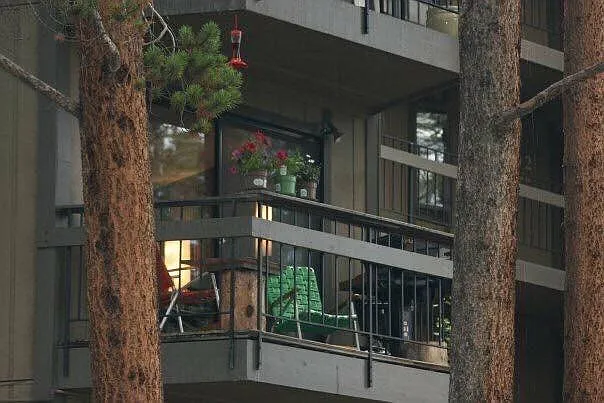 1127 Ski Hill Rd — Photo 2