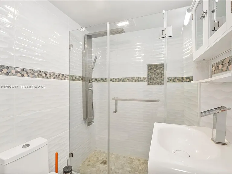 18071 Biscayne Blvd #1401 — Photo 17