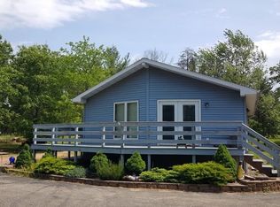 320 Wave Trl, Nekoosa, WI 54457