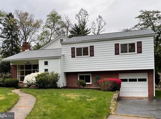 6805 Algonquin Ave, Bethesda, MD 20817