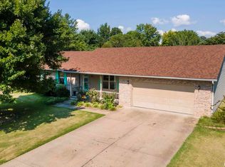 1103 Taft Ave, Johnston City, IL 62951