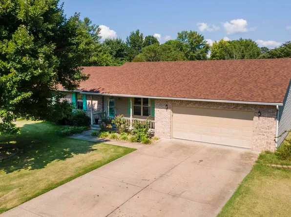 1103 Taft Ave, Johnston City, IL 62951