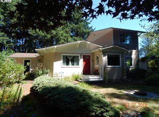901 Ohio Ave NE, Bandon, OR 97411