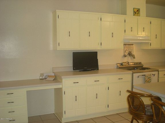 5th image of 9151 E Broadway Blvd
