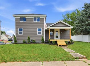 421 W Main St, Hortonville, WI 54944