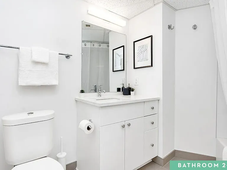 25 Woodridge Cres — Photo 102