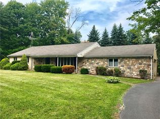 329 Roberts Ln, New Castle, PA 16105