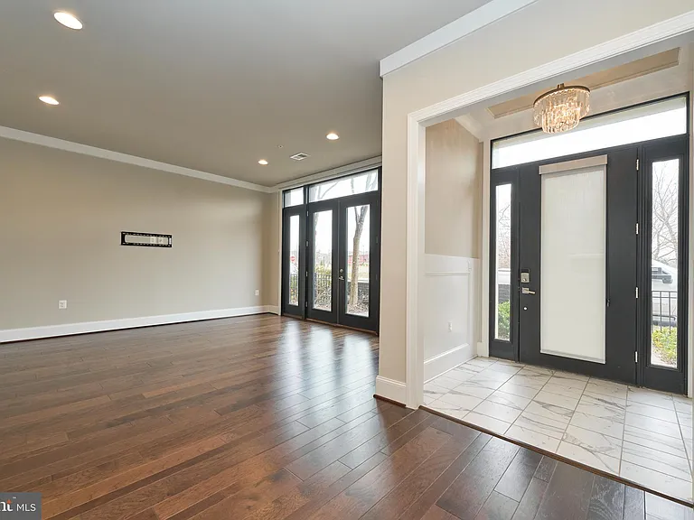 20442 Northpark Dr — Photo 3