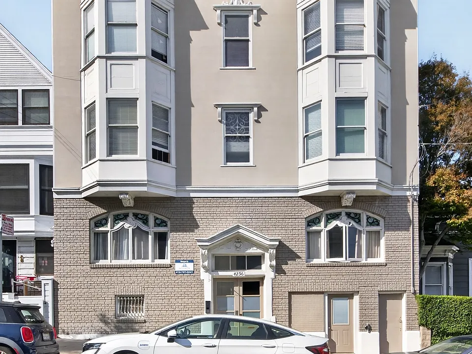4236 25th St #4