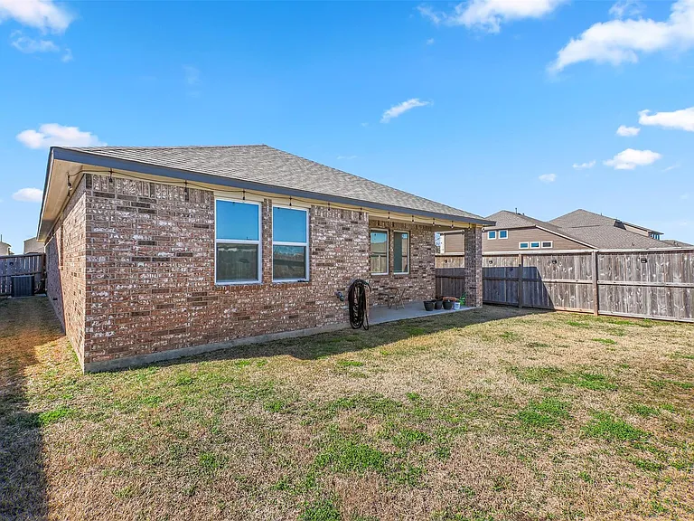2116 Sweet Bay Dr — Photo 30