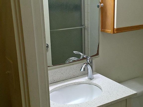 4th image of 9933 NE 1st St APT 10