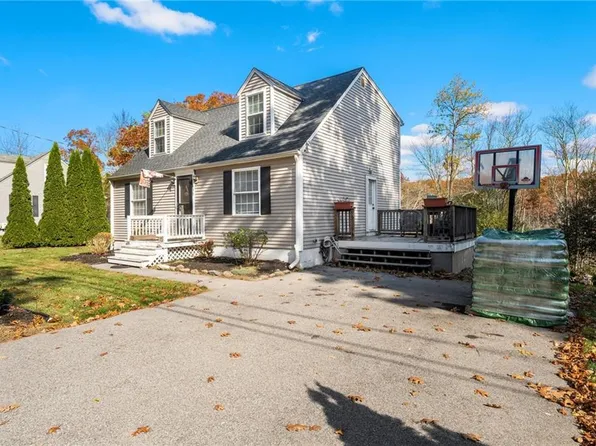 435 Farnum Pike, Smithfield, RI 02917