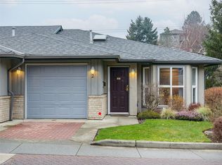 Rose bank Gardens, Saanich, BC V8P 5T5