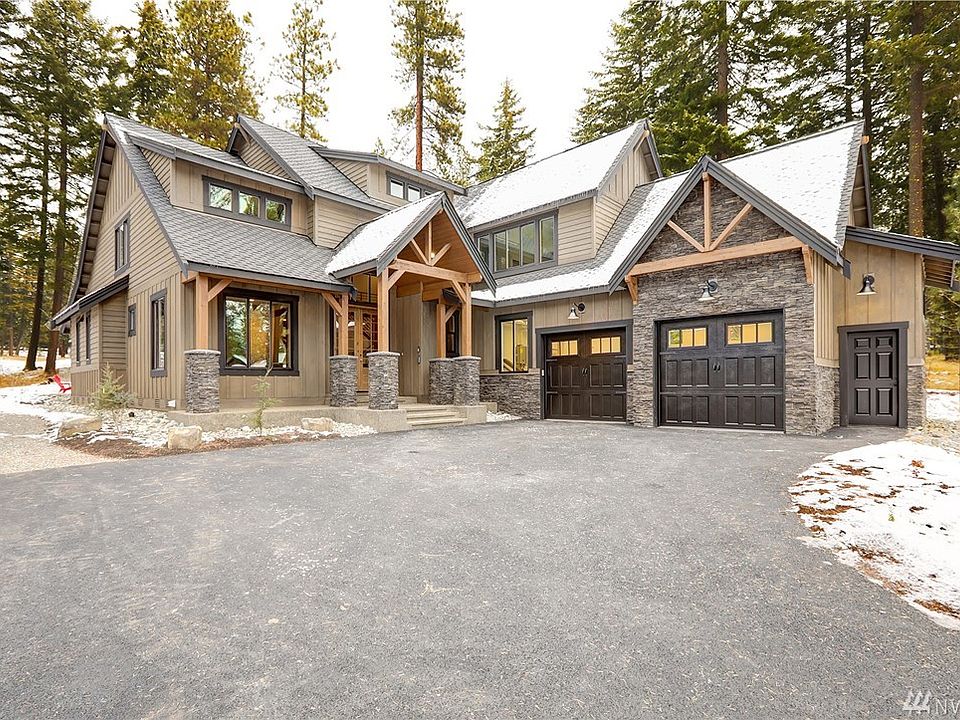 Quiet and Seclude .43 Acre lot with beautiful home by featured builder Great NW Homes, LLC 