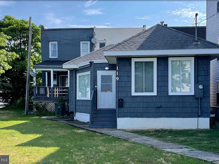 119 Saint Davids Pl — Photo 1
