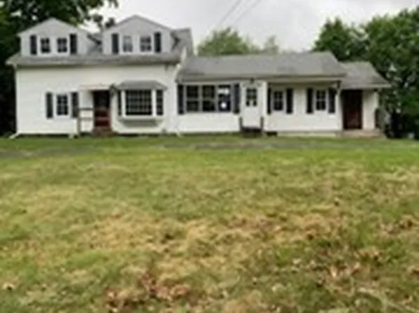 273 Dunhamtown Palmer Rd, Brimfield, MA 01010