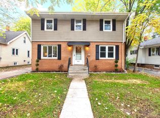 2121 Oregon St, Oshkosh, WI 54902