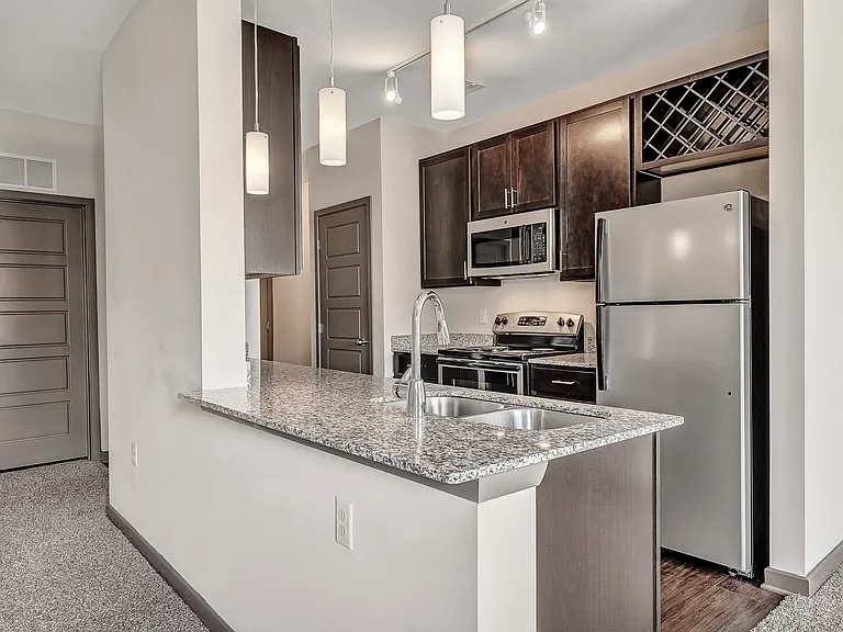 Avellan Springs Apartments — Photo 7