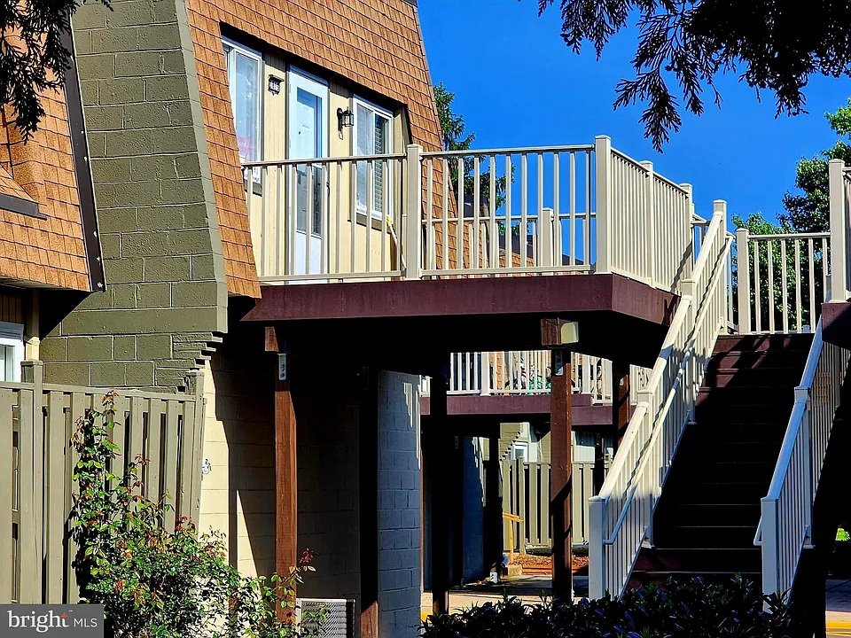 3815 Monte Vista Pl #98E
