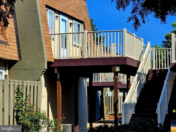 3815 Monte Vista Pl #98E, Alexandria, VA 22309