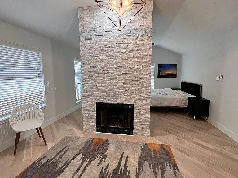 3914 Latimer Dr — Photo 23