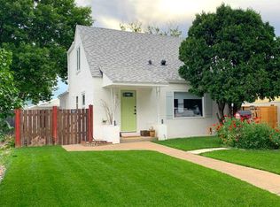 322 E 12th St N, Lethbridge, AB T1H 2G4