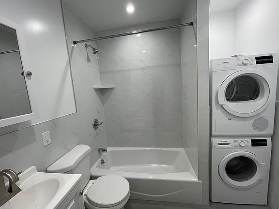 3rd image of 782 Amsterdam Ave APT 2B