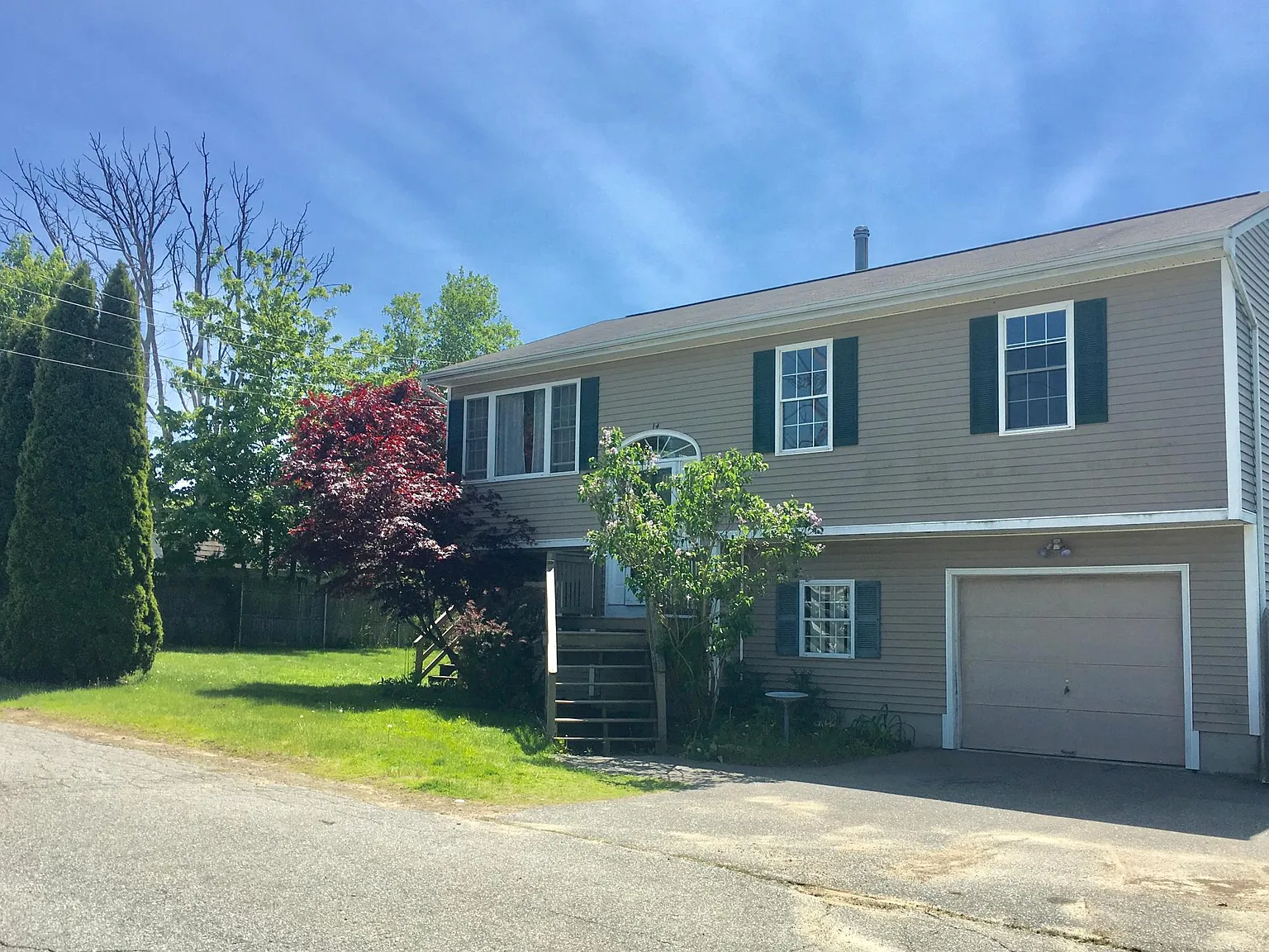 4 bed, 2000 sqft, $2,950 — Photo 2