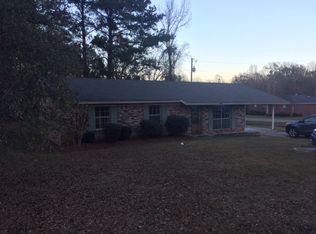 707 1st St SE, Magee, MS 39111